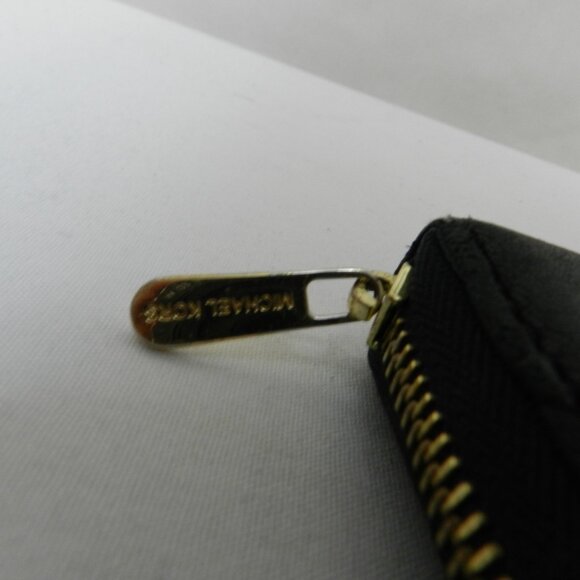 Michael Kors Leather quilted beaded clutch Wallet w/ Logo zip around 8" x 4" - Picture 10 of 14